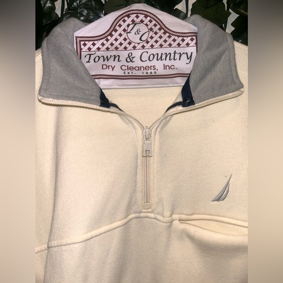 Used men’s Nautica size M - Picture 2 of 5